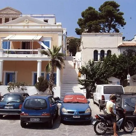 阿纳斯塔西娅酒店 4* 锡米